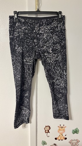 Lululemon crop leggings lot - lululemon,